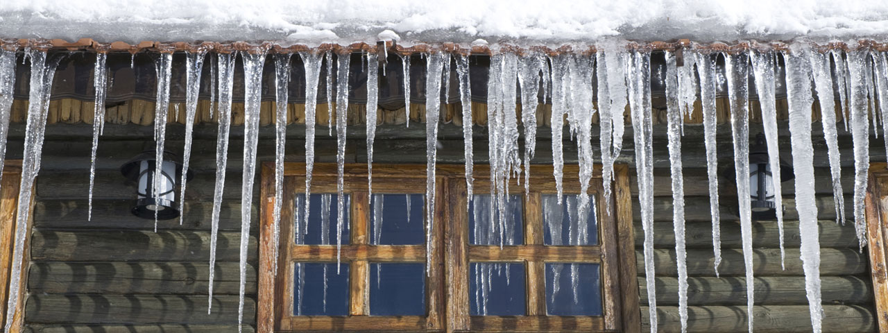 Spray foam prevents ice dams by providing proper insulation in Elgin attic spaces